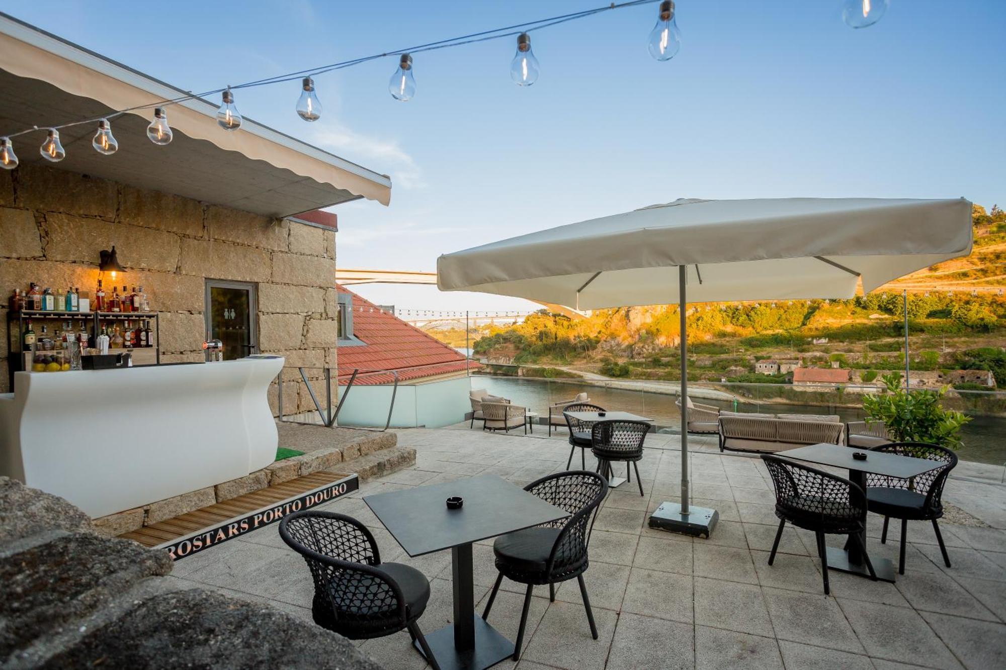 Eurostars Porto Douro Hotel Exterior photo