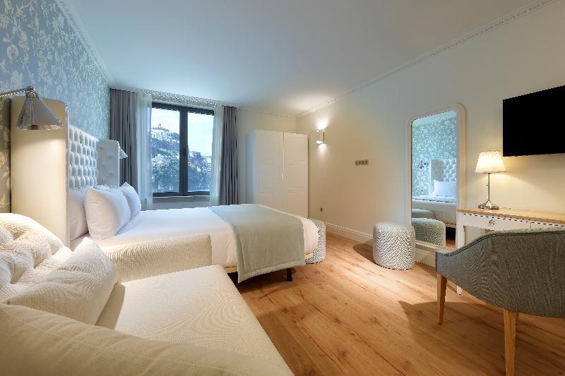 Eurostars Porto Douro Hotel Exterior photo